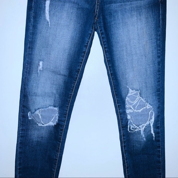 EUC KanCan Estilo Distressed Step Hem Skinny Jeans - Picture 4 of 8